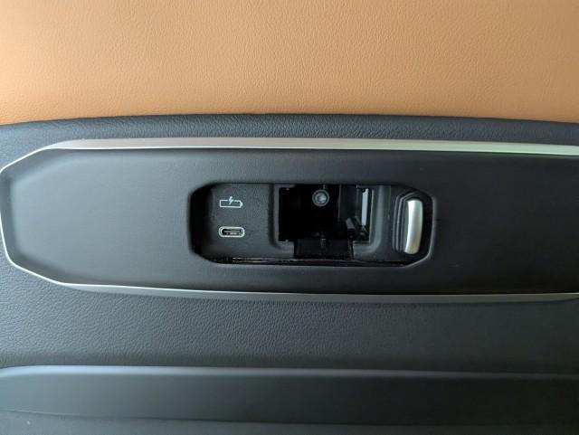 used 2025 BMW X7 car, priced at $71,998