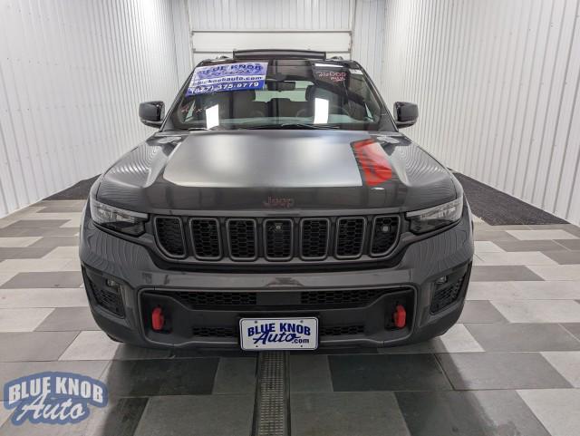 used 2022 Jeep Grand Cherokee car, priced at $37,498