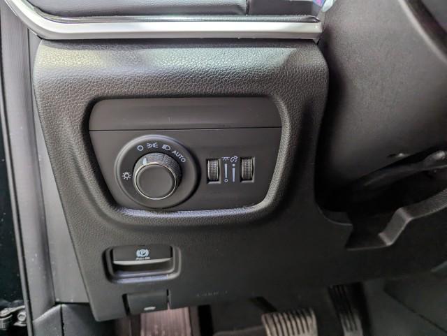 used 2023 Jeep Grand Cherokee car, priced at $29,498