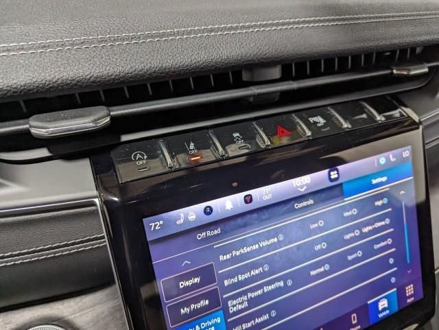 used 2023 Jeep Grand Cherokee car, priced at $37,998