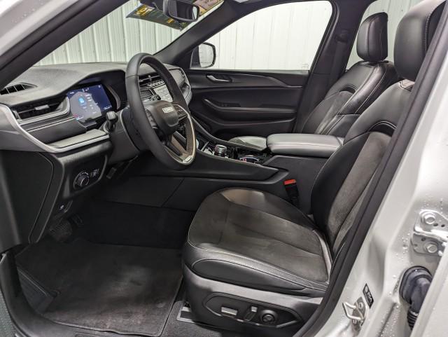 used 2023 Jeep Grand Cherokee car, priced at $34,498