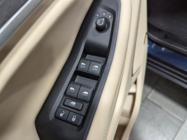 used 2023 Jeep Grand Cherokee 4xe car, priced at $33,498