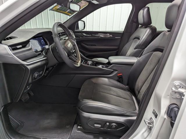 used 2023 Jeep Grand Cherokee car, priced at $34,498