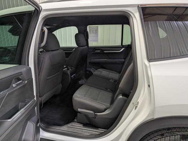 used 2025 GMC Acadia car, priced at $36,998