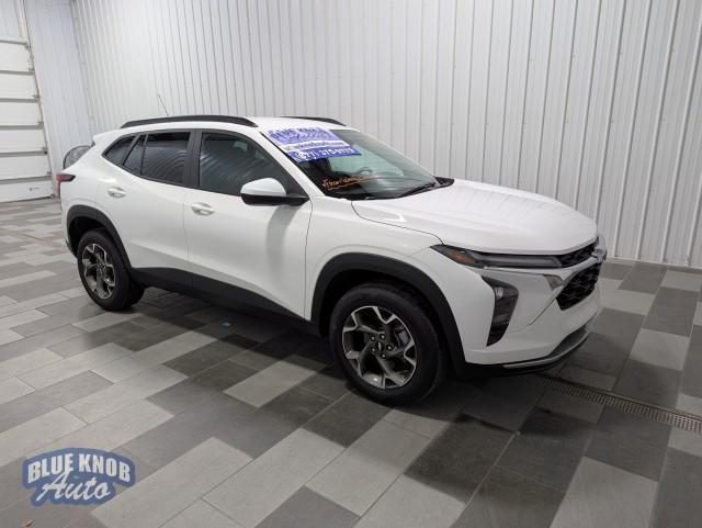 used 2025 Chevrolet Trax car, priced at $24,498