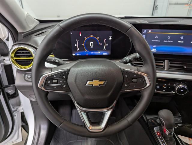 used 2025 Chevrolet Trax car, priced at $24,498