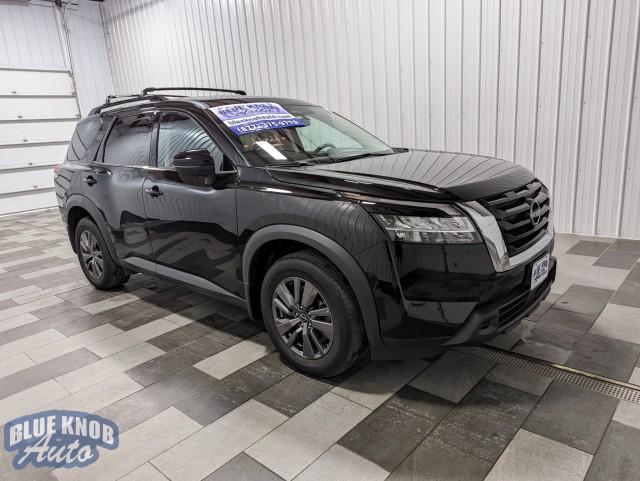 used 2022 Nissan Pathfinder car, priced at $29,998