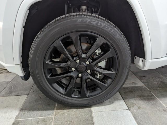 used 2022 Jeep Grand Cherokee car, priced at $31,498