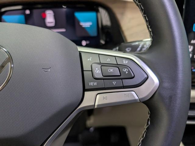 used 2025 Volkswagen Atlas car, priced at $37,498