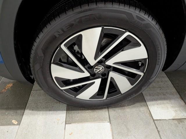 used 2025 Volkswagen Atlas car, priced at $37,498