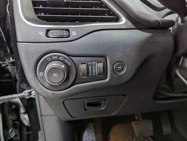 used 2022 Jeep Cherokee car, priced at $26,998