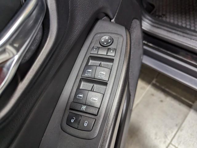 used 2022 Jeep Cherokee car, priced at $26,998