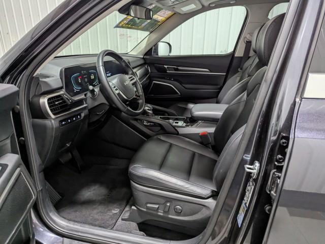 used 2025 Kia Telluride car, priced at $37,998