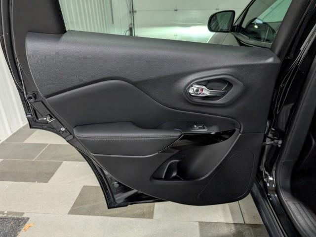 used 2023 Jeep Cherokee car, priced at $27,498