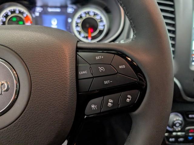 used 2023 Jeep Cherokee car, priced at $27,498