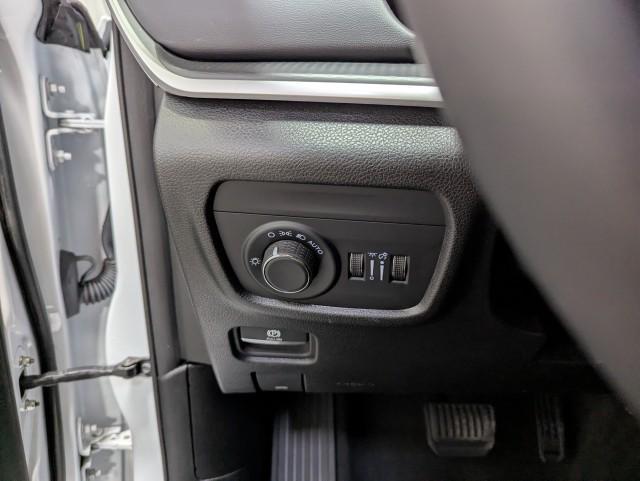 used 2024 Jeep Grand Cherokee L car, priced at $32,498