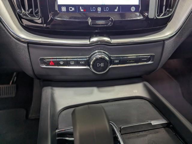 used 2022 Volvo XC60 car, priced at $35,998