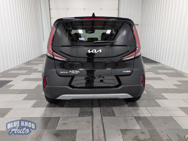 used 2025 Kia Soul car, priced at $23,998