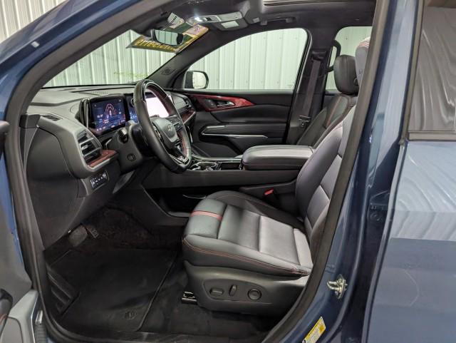 used 2024 Chevrolet Traverse car, priced at $50,498