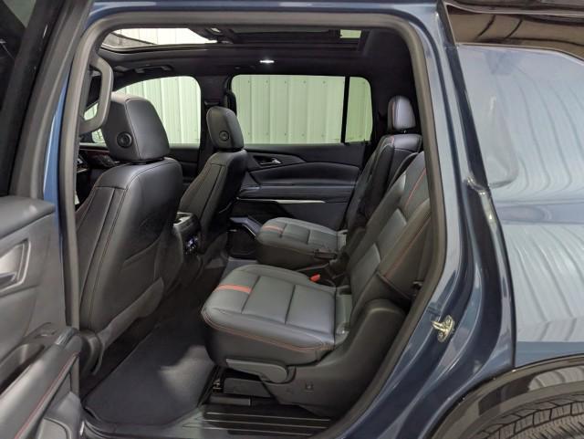 used 2024 Chevrolet Traverse car, priced at $50,498