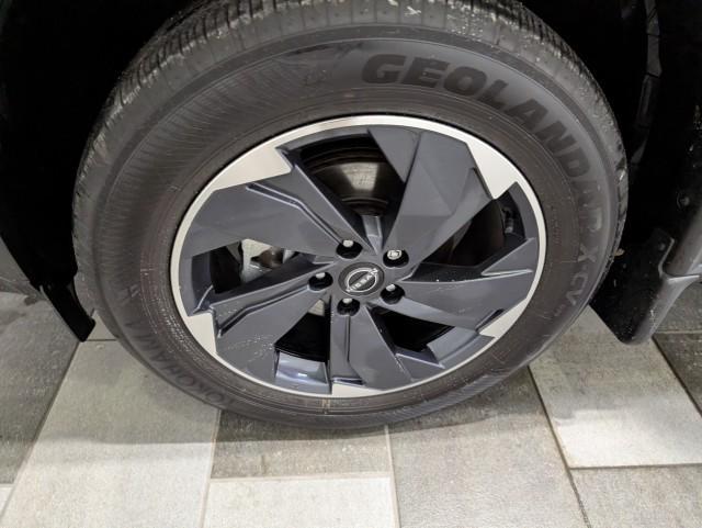 used 2024 Nissan Rogue car, priced at $27,998