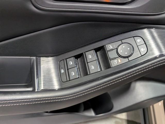 used 2024 Nissan Rogue car, priced at $27,998