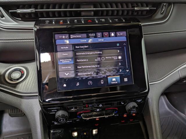 used 2023 Jeep Grand Cherokee car, priced at $34,498