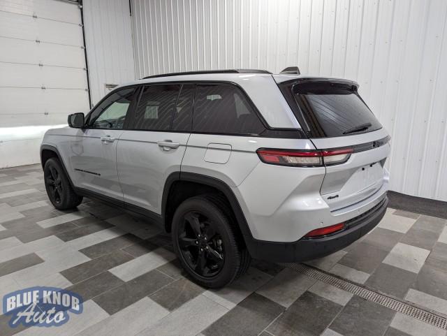 used 2023 Jeep Grand Cherokee car, priced at $34,498