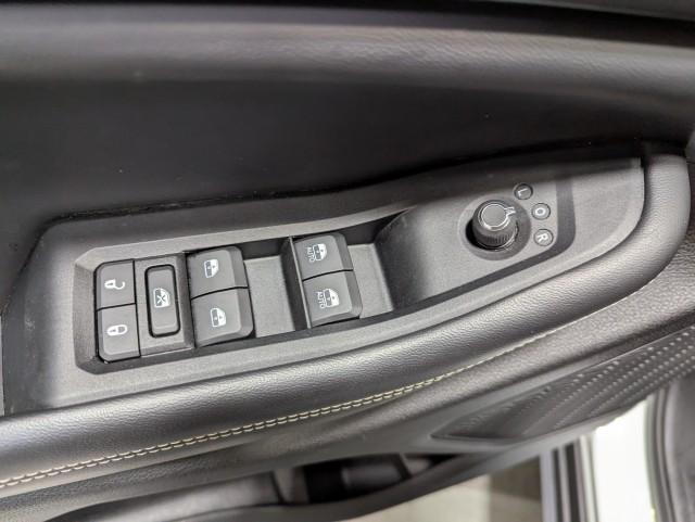 used 2023 Jeep Grand Cherokee L car, priced at $30,498