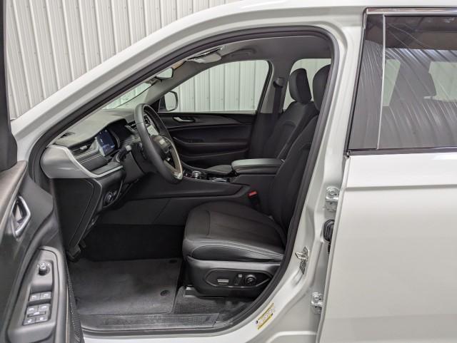 used 2023 Jeep Grand Cherokee L car, priced at $30,498