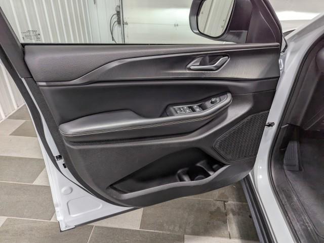 used 2023 Jeep Grand Cherokee L car, priced at $30,498