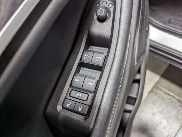 used 2022 Jeep Grand Cherokee L car, priced at $33,498