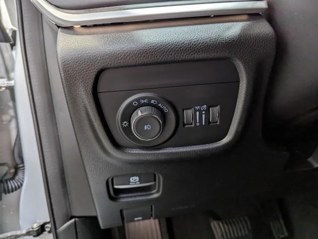 used 2022 Jeep Grand Cherokee L car, priced at $33,498