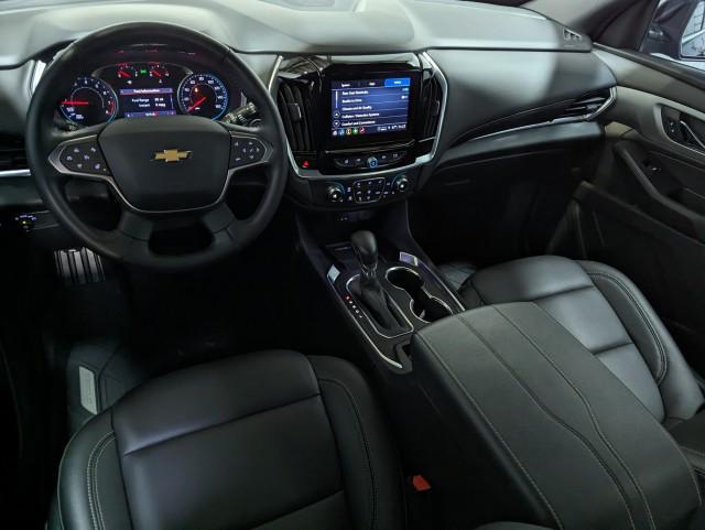 used 2022 Chevrolet Traverse car, priced at $33,998