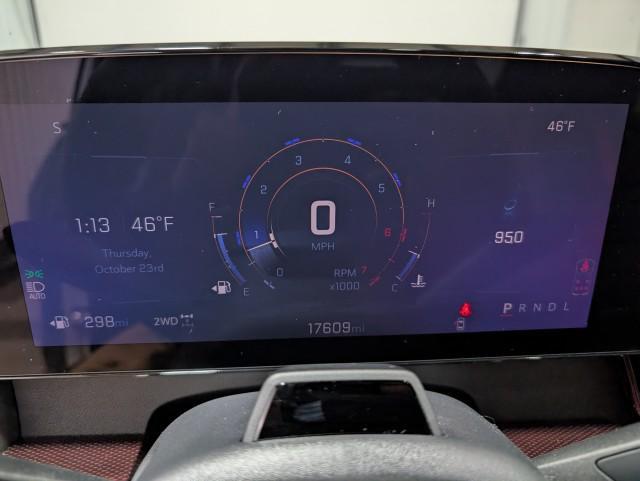 used 2024 Chevrolet Traverse car, priced at $50,998