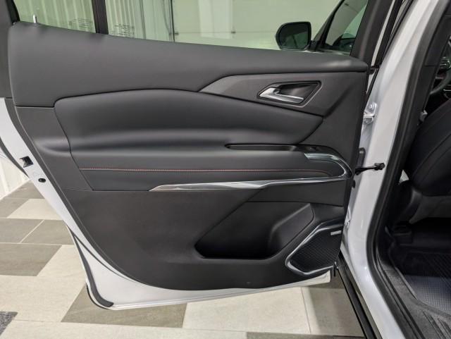 used 2024 Chevrolet Traverse car, priced at $50,998