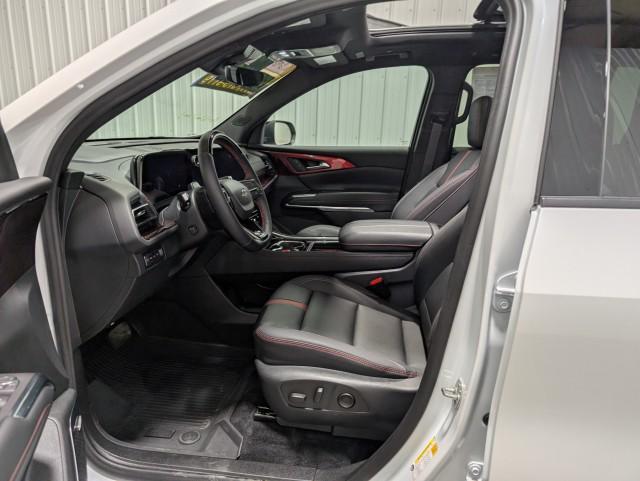 used 2024 Chevrolet Traverse car, priced at $50,998