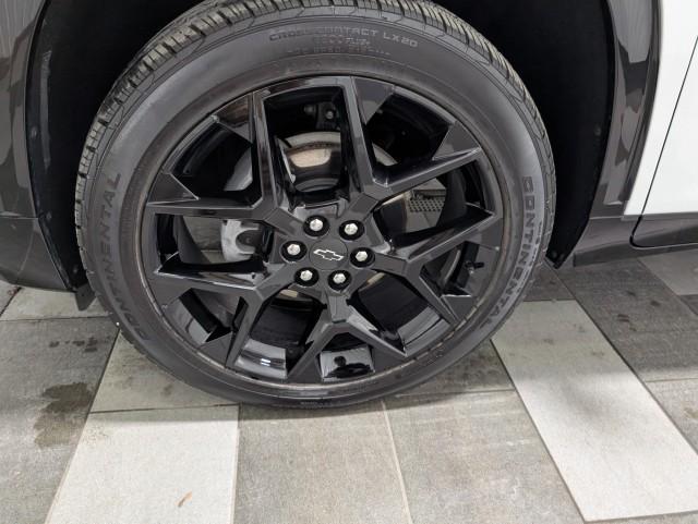 used 2024 Chevrolet Traverse car, priced at $50,998