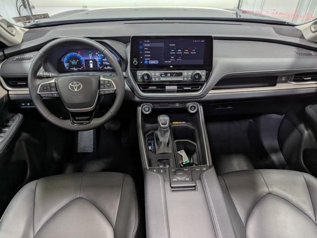 used 2025 Toyota Grand Highlander car, priced at $49,998