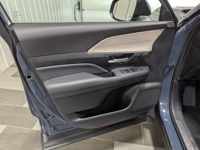 used 2025 Toyota Grand Highlander car, priced at $49,998