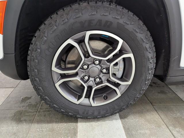 used 2022 Jeep Grand Cherokee 4xe car, priced at $31,998