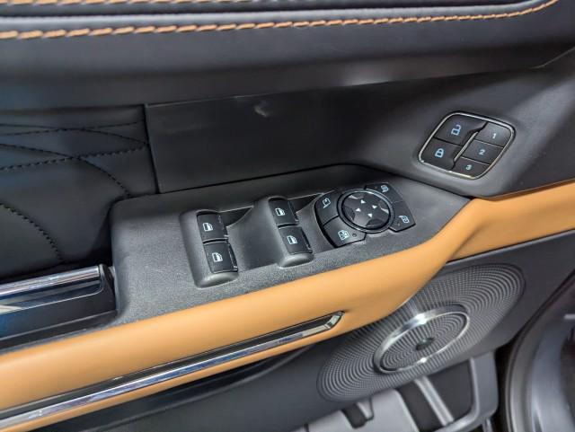 used 2024 Ford Expedition car, priced at $65,998