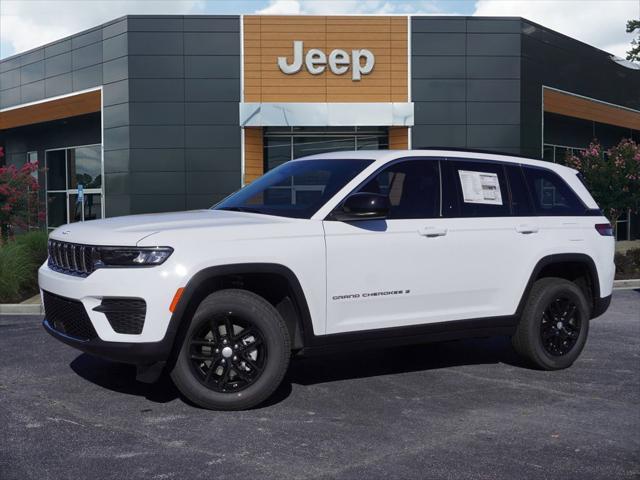 new 2025 Jeep Grand Cherokee car, priced at $34,852