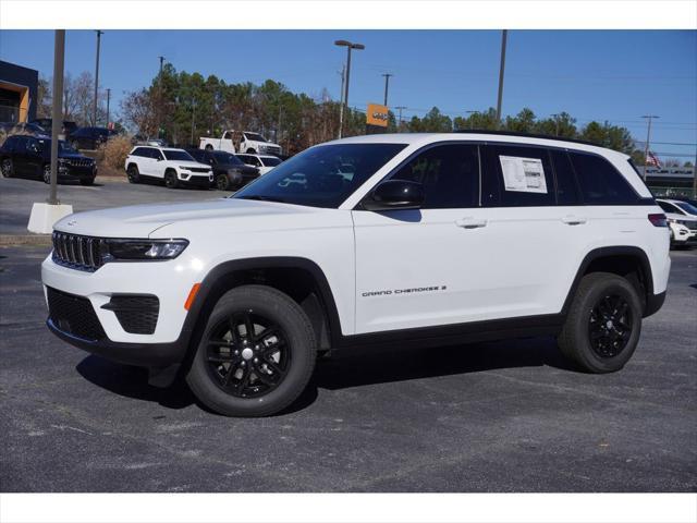 new 2025 Jeep Grand Cherokee car, priced at $34,852