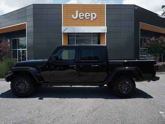 new 2024 Jeep Gladiator car, priced at $39,977