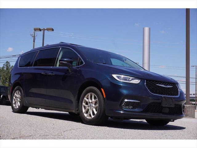 used 2021 Chrysler Pacifica car, priced at $24,991