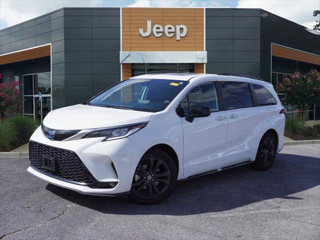 used 2022 Toyota Sienna car, priced at $39,975