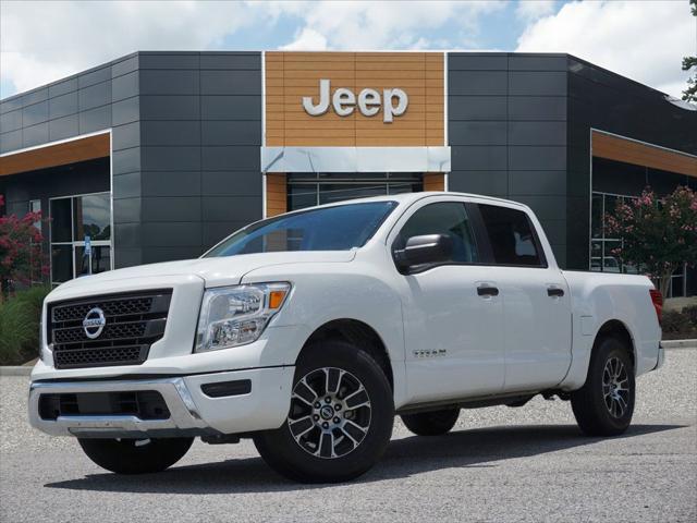 used 2022 Nissan Titan car, priced at $26,975