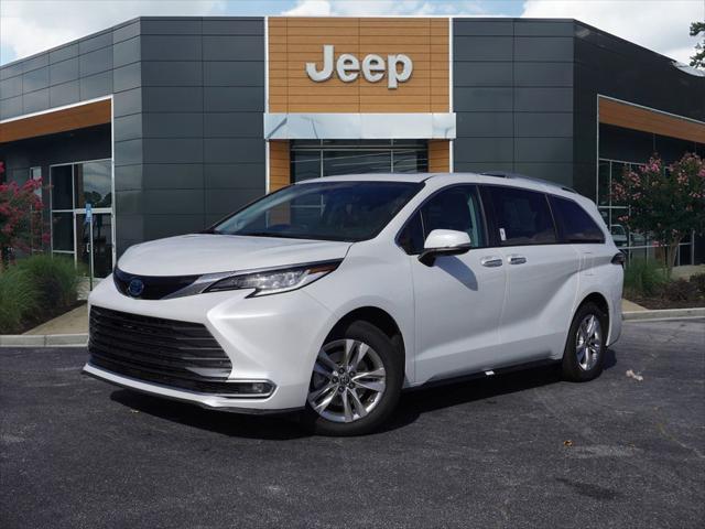 used 2022 Toyota Sienna car, priced at $35,008