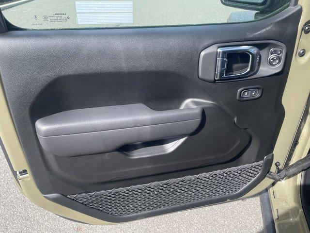 new 2025 Jeep Wrangler 4xe car